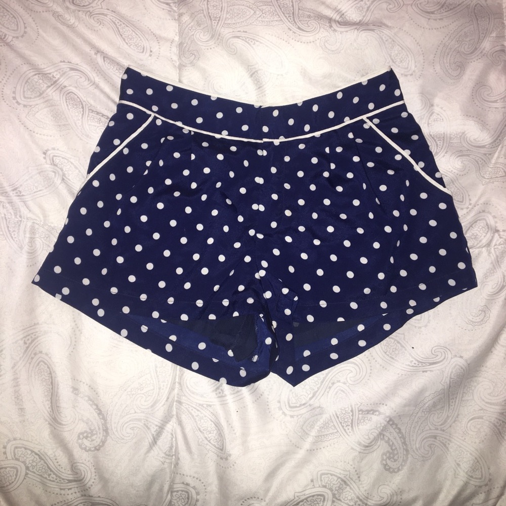Satin like fabric polka dot shorts with pockets